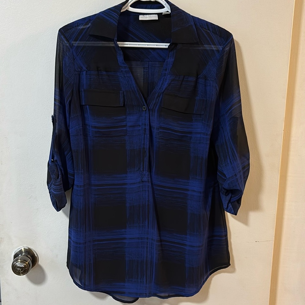 New York & Company tunic blouse. Black and blue plaid pattern.
